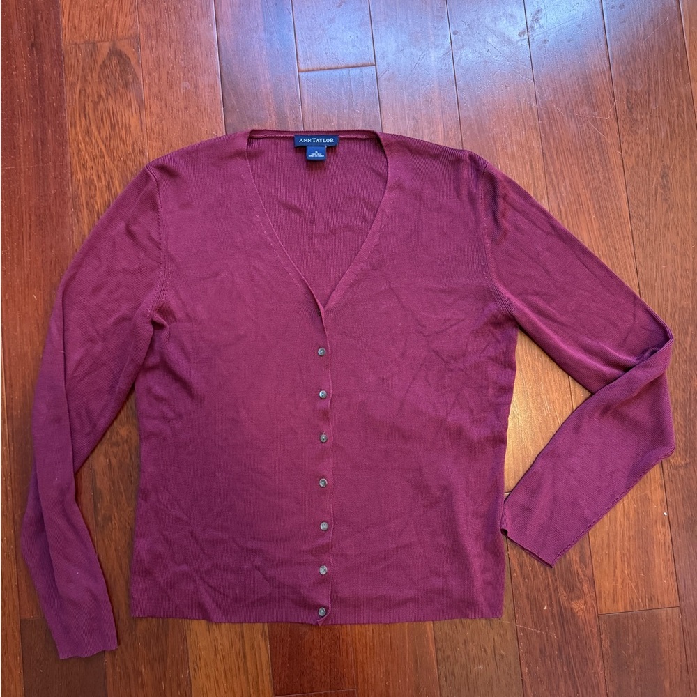 Ann Taylor 100% silk Button Front Burgundy Cardigan - Picture 2 of 4